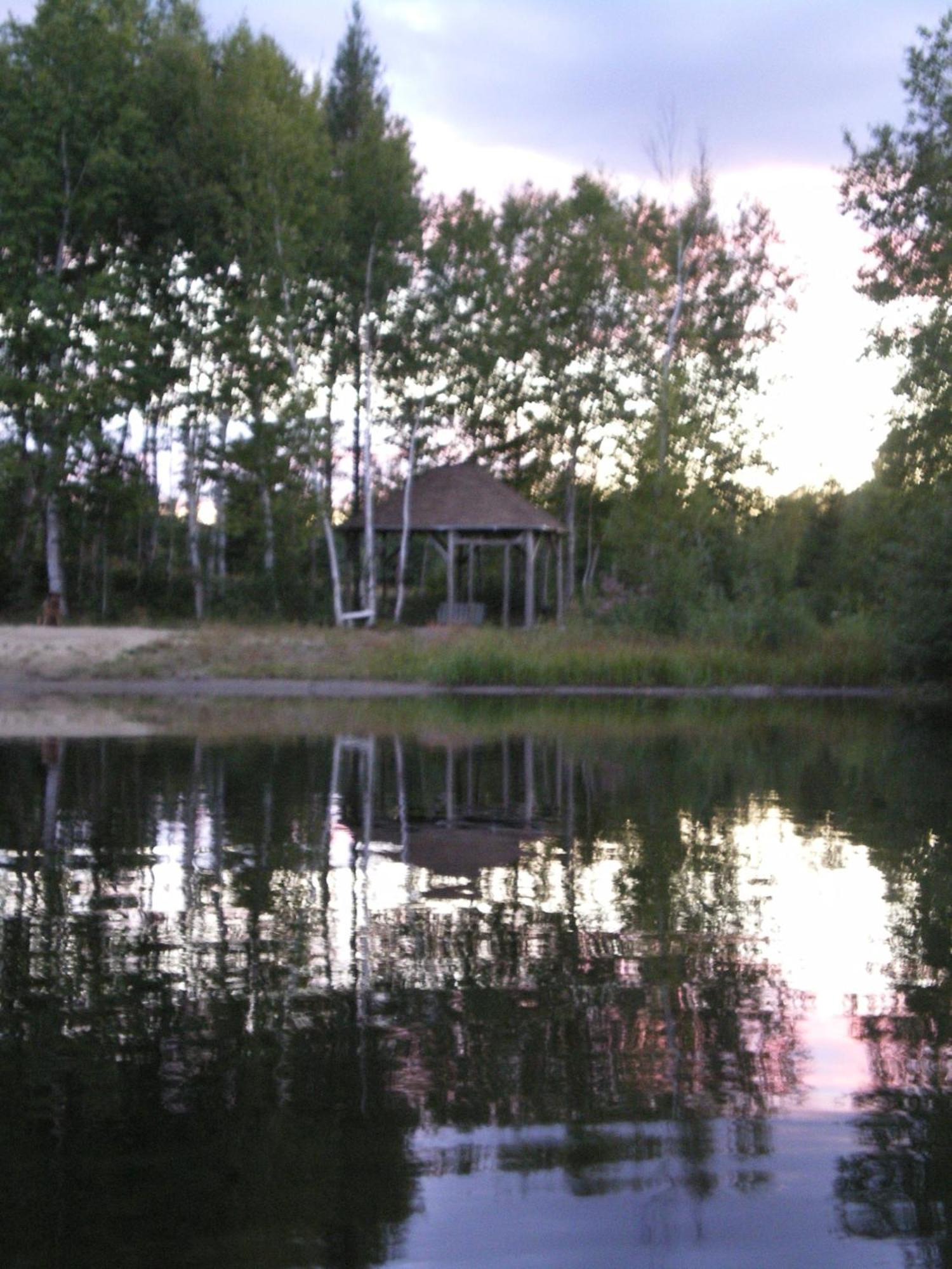 L'Aubergine Hotell Saint Hilarion Exteriör bild